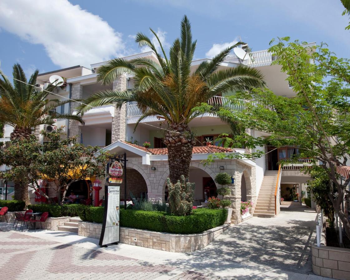 Apartments Milana Tučepi エクステリア 写真