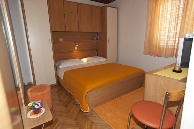 Apartments Milana Tučepi エクステリア 写真