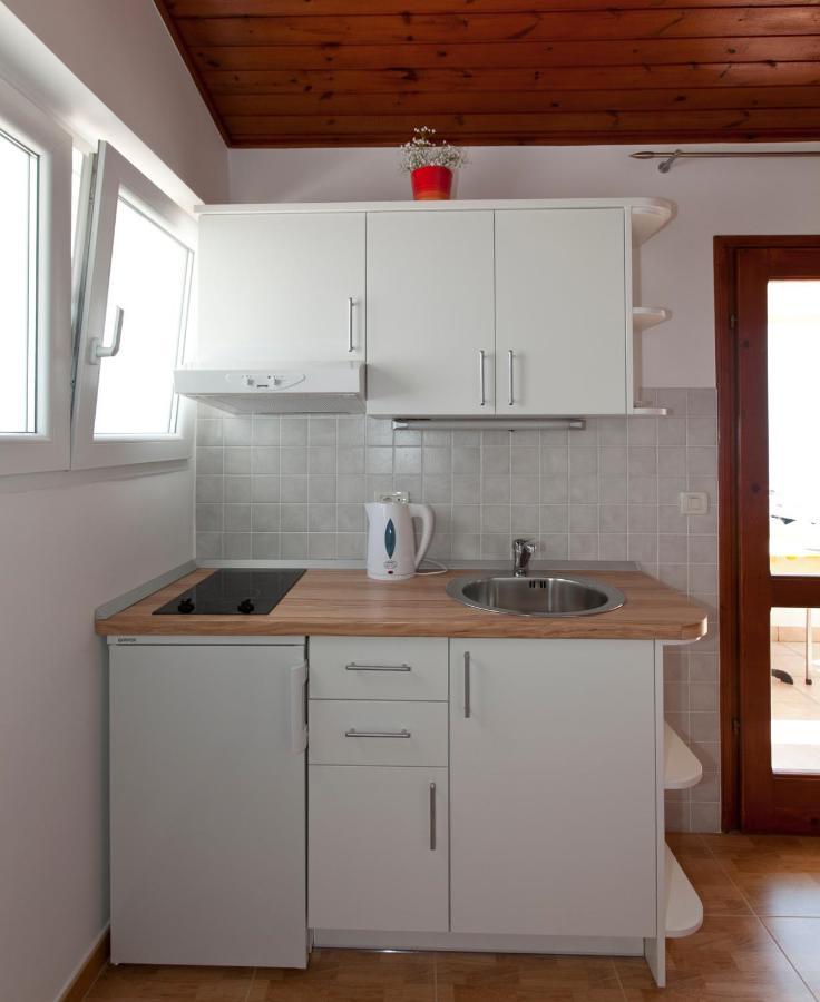 Apartments Milana Tučepi エクステリア 写真